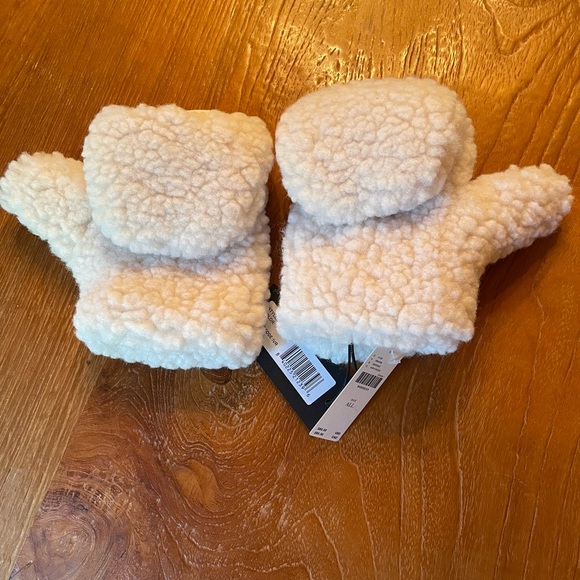 Anthropologie Cream Fuzzy Mittens - Picture 2 of 12